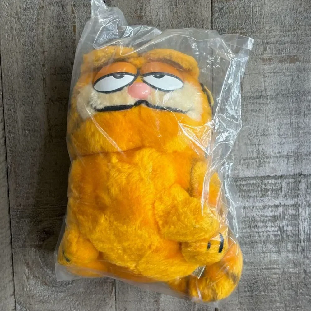 Vintage 1981 GARFIELD Graduation Cap Stuffed 6